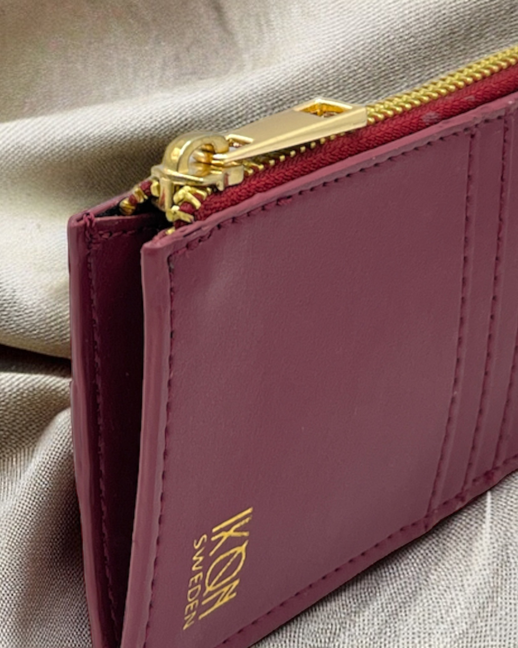 Zipper Card Holder